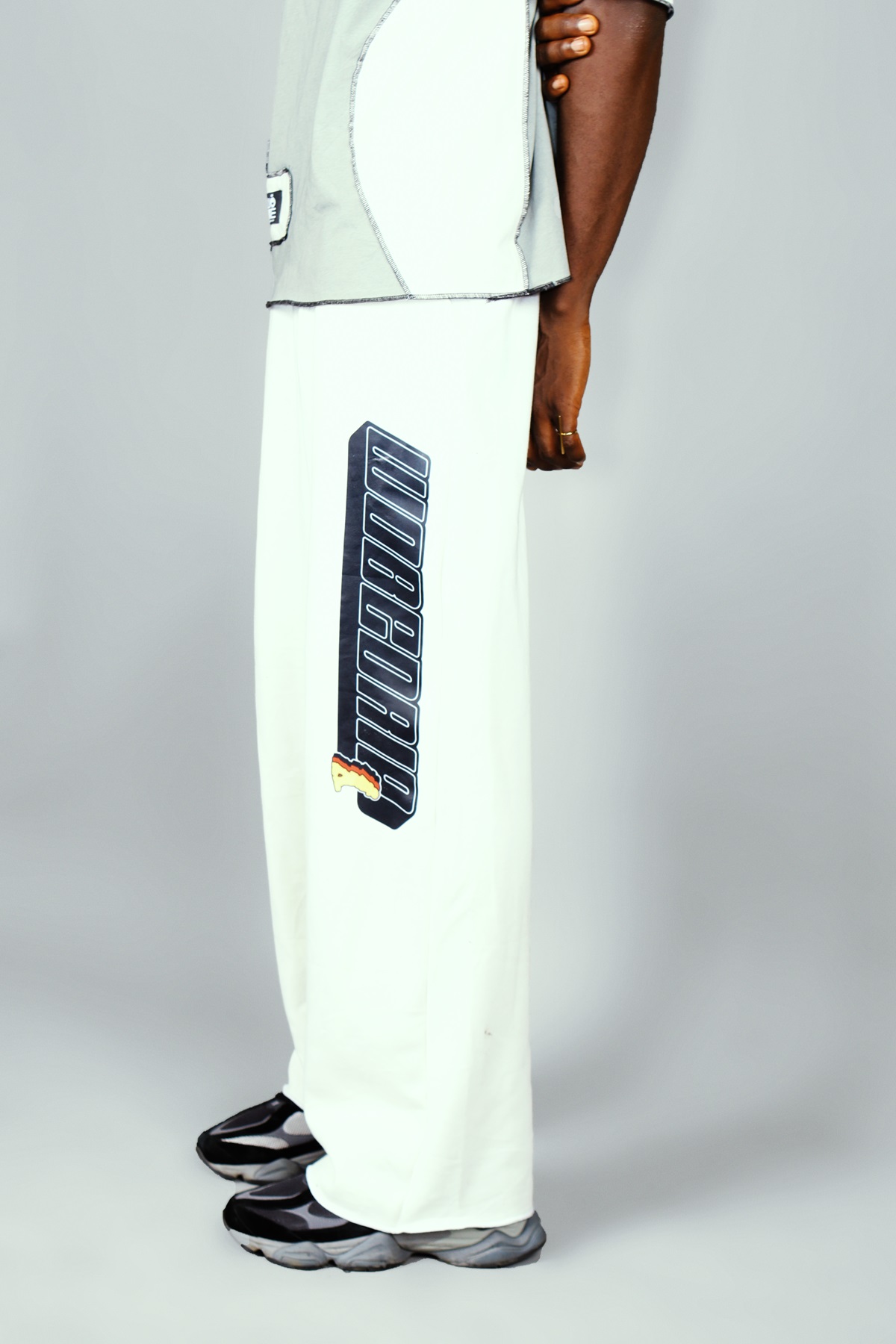 Wobe Graphic Sweatpants